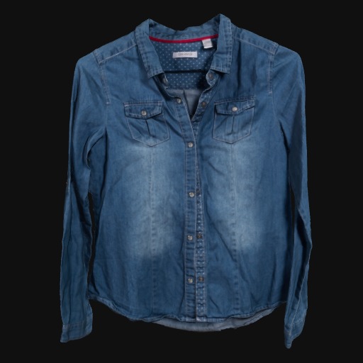 long sleeve blue jean jacket with collar.